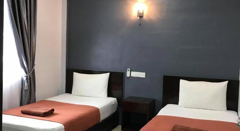 Capital O 90490 Zaques Hotel Sungai Petani Exterior photo