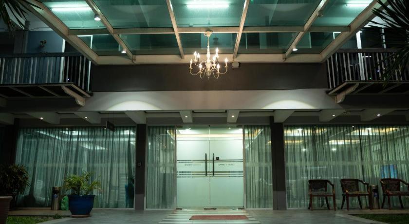 Capital O 90490 Zaques Hotel Sungai Petani Exterior photo