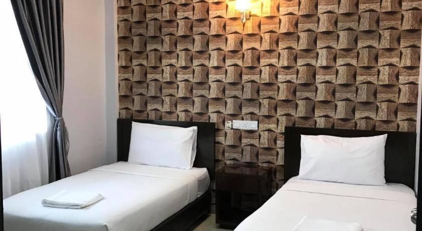 Capital O 90490 Zaques Hotel Sungai Petani Exterior photo